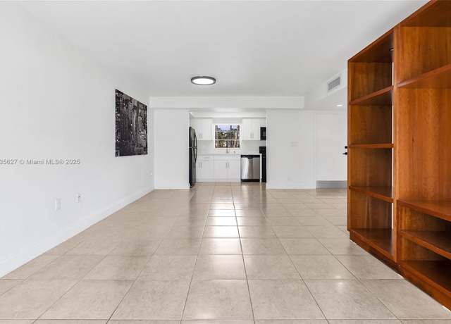 Property at 7304 SW 82nd St Unit A107, Miami, FL 33143, 1 bed, 1 bath