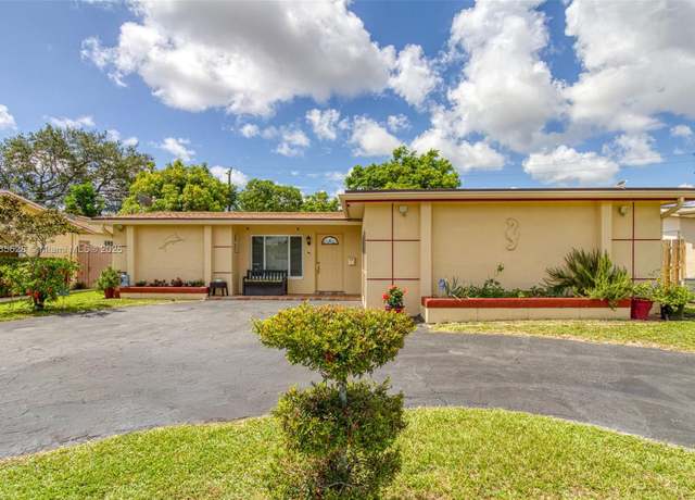 Property at 6530 NW 29th St, Sunrise, FL 33313, 3 beds, 2 baths