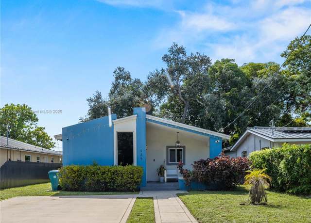 Property at 135 NW 6th Ave, Dania Beach, FL 33004, 3 beds, 2 baths