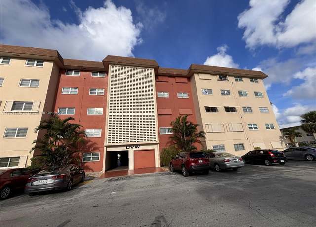 Property at 5300 Washington St Unit U103, Hollywood, FL 33021, 2 beds, 2 baths