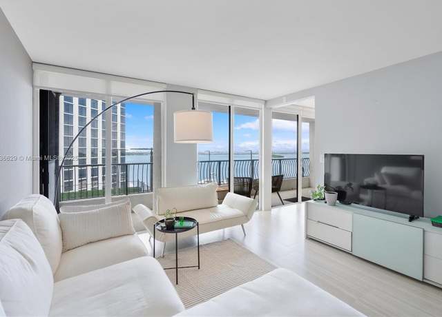 Property at 555 NE 15th St Unit 11D, Miami, FL 33132, 1 bed, 1.5 baths