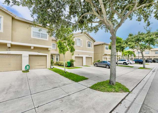 Property at 4331 SW 131st Ln #3102, Miramar, FL 33027, 3 beds, 2.5 baths