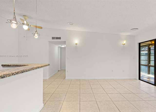 Property at 915 NE 199th St Unit 202-15, Miami, FL 33179, 2 beds, 2 baths