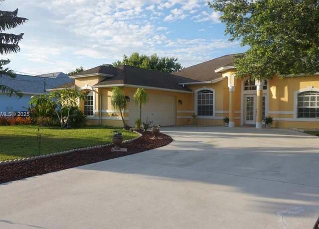 Property at 544 SE Nome Dr, Port St Lucie, FL 34984, 3 beds, 2 baths