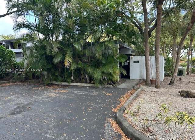 Property at 6381 Cotton Tail Rd #6381, Miami Lakes, FL 33014, 1 bed, 2 baths