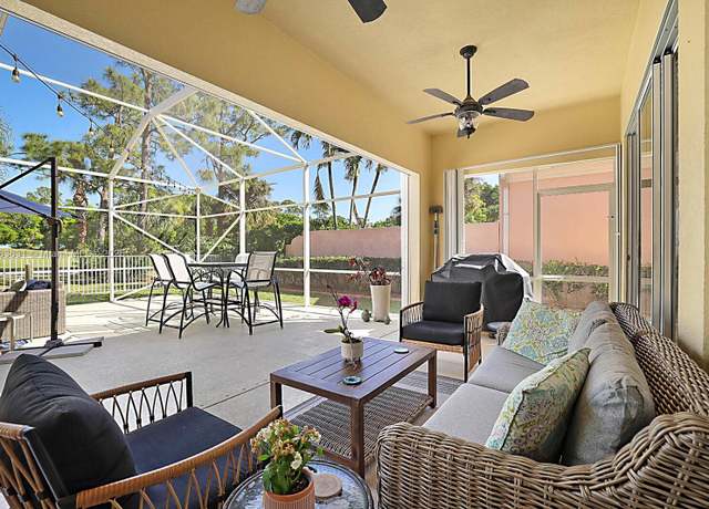 Property at 1345 SW Eagleglen Pl, Stuart, FL 34997, 3 beds, 2.5 baths