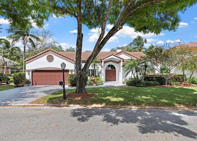 Property at 11405 Knot Way, Cooper City, FL 33026, 4 beds, 2.5 baths