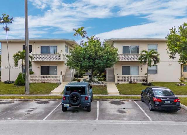 Property at 2072 NE 169th St #10, North Miami Beach, FL 33162, 2 beds, 2 baths
