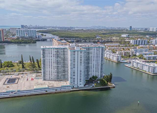 Property at 301 174th St #401, Sunny Isles Beach, FL 33160, 2 beds, 2 baths