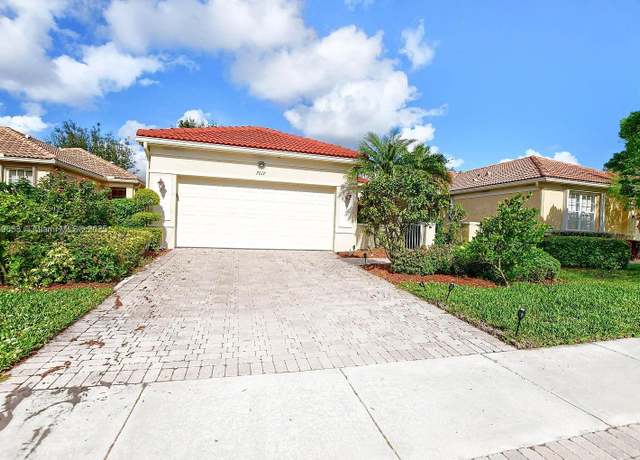Property at 7017 Del Corso Ln, Delray Beach, FL 33446, 2 beds, 2 baths