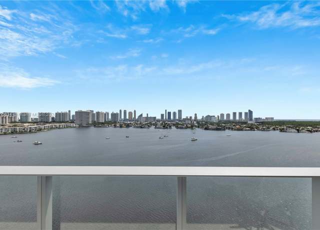 Property at 17111 Biscayne Blvd #1709, North Miami Beach, FL 33160, 3 beds, 3.5 baths