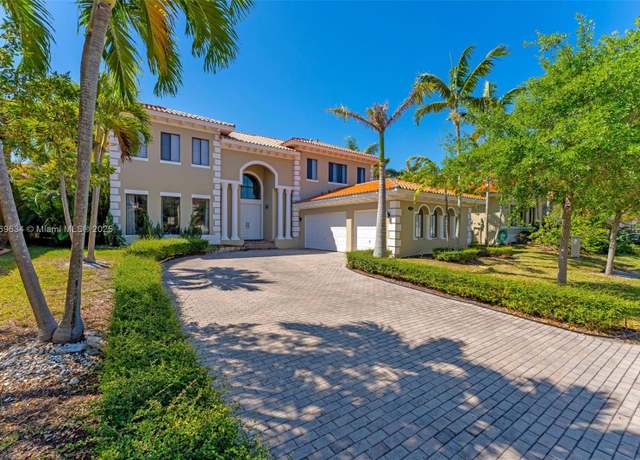 Property at 7512 SW 187th St, Cutler Bay, FL 33157, 5 beds, 4 baths