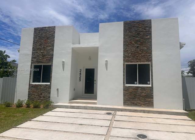Property at 2423 NW 23rd Ln, Fort Lauderdale, FL 33311, 4 beds, 2.5 baths