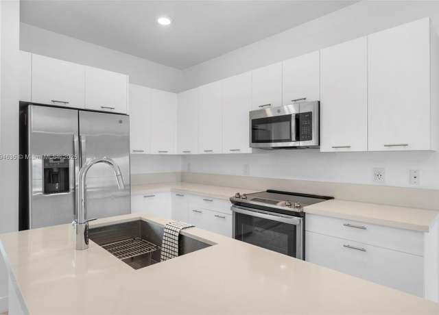 Property at 4636 NW 84th Ave #43, Doral, FL 33166, 2 beds, 2 baths