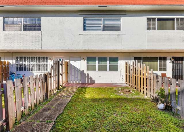 Property at 1461 NE 150th St #103, Miami, FL 33161, 2 beds, 1.5 baths