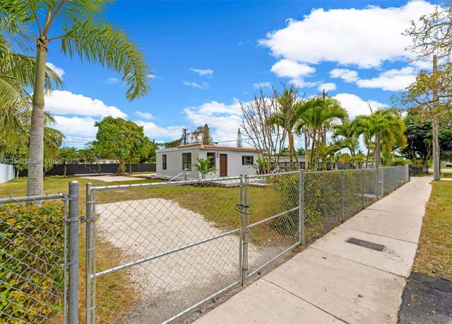 Property at 29035 SW 157th Ave, Homestead, FL 33033, 3 beds, 1 bath