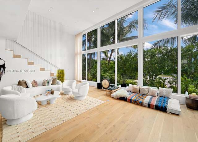 Property at 3726 Prairie Ave, Miami Beach, FL 33140, 4 beds, 5 baths