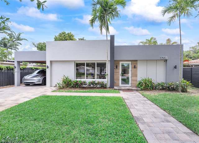 Property at 1718 N Victoria Park Rd, Fort Lauderdale, FL 33305, 3 beds, 2.5 baths