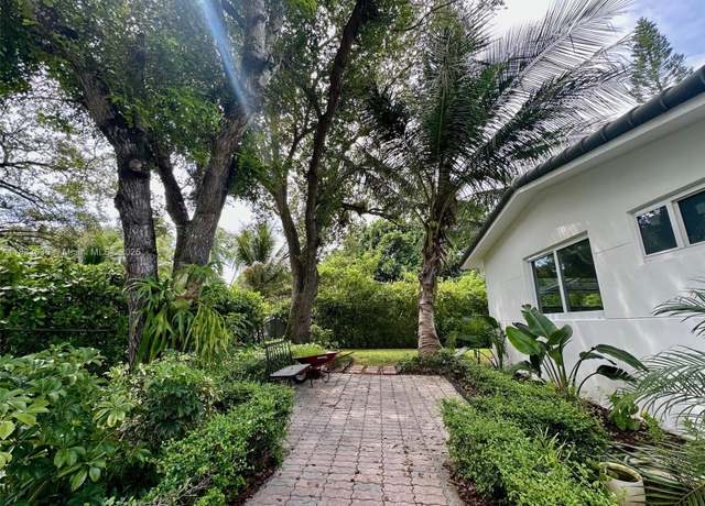 Property at 7650 SW 64th Ct, South Miami, FL 33143, 4 beds, 3 baths