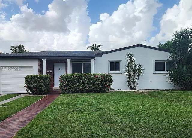 Property at 7813 SW 34th Ter, Miami, FL 33155, 3 beds, 2 baths