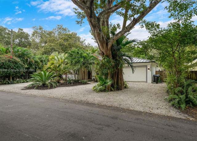 Property at 1511 SW 30th Pl, Fort Lauderdale, FL 33315, 4 beds, 4 baths