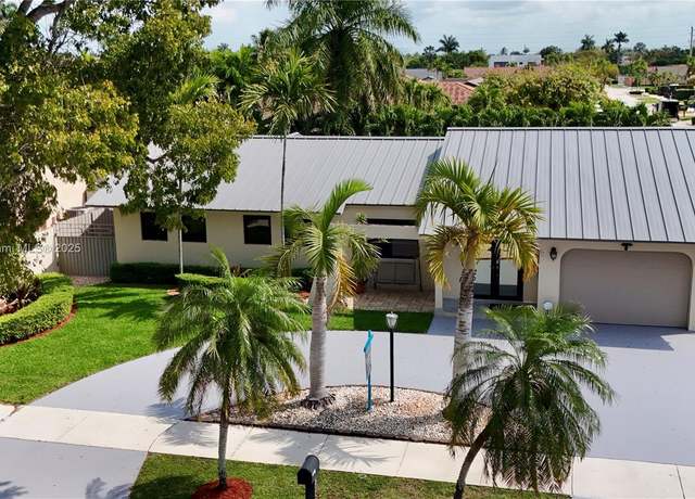 Property at 3831 SW 143rd Ave, Miami, FL 33175, 3 beds, 2 baths
