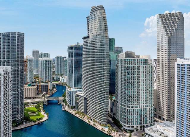 Property at 300 Biscayne Blvd Way #1705, Miami, FL 33131, 2 beds, 3 baths
