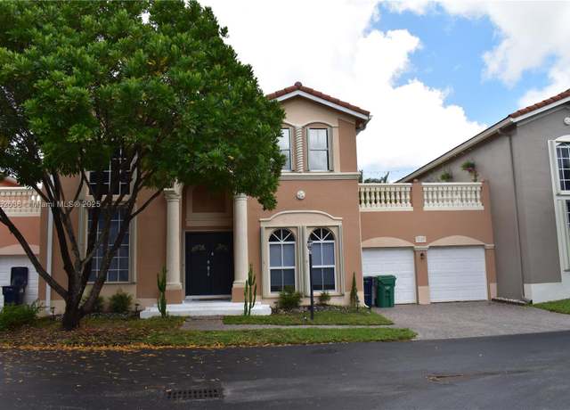 Property at 5189 NW 108th Path, Doral, FL 33178, 3 beds, 2.5 baths