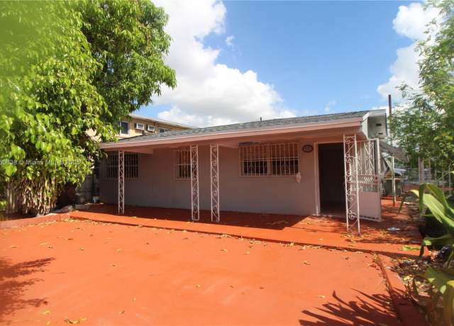 Property at 965 W 23rd St, Hialeah, FL 33010, 5 beds, 2 baths