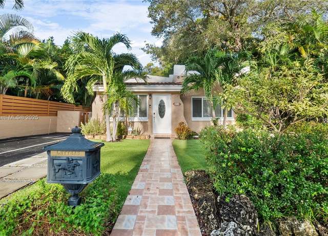 Property at 211 NE 16th Ave, Fort Lauderdale, FL 33301, 4 beds, 4 baths