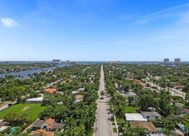 Property at 1342 Tyler St, Hollywood, FL 33019, 5 beds, 3 baths