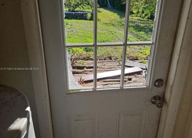 Property at Undisclosed address, Naples, FL 34117, 3 beds, 2 baths