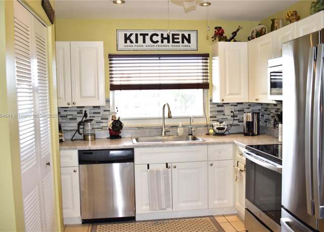 Property at 9320 Sunrise Lakes Blvd #306, Sunrise, FL 33322, 2 beds, 2 baths