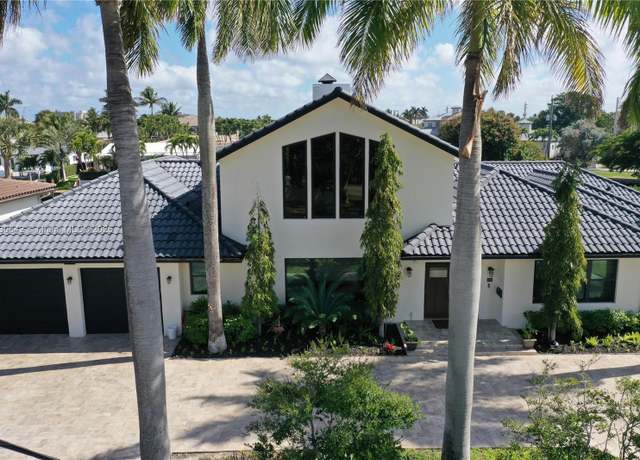 Property at 4000 NE 23rd Ave, Lighthouse Point, FL 33064, 3 beds, 3.5 baths
