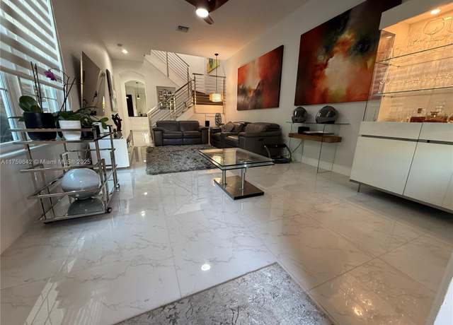 Property at 6923 Julia Gardens Dr, Coconut Creek, FL 33073, 3 beds, 2.5 baths