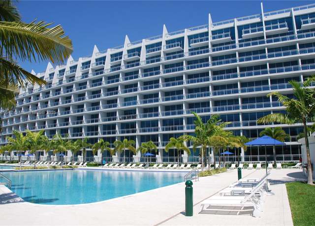 Property at 2950 NE 188th St #143, Aventura, FL 33180, 2 beds, 3 baths