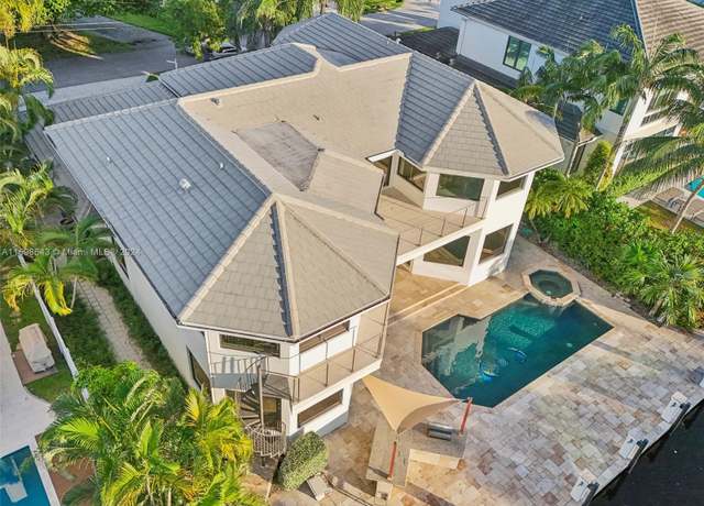 Property at 307 Seven Isles Dr, Fort Lauderdale, FL 33301, 5 beds, 3.5 baths