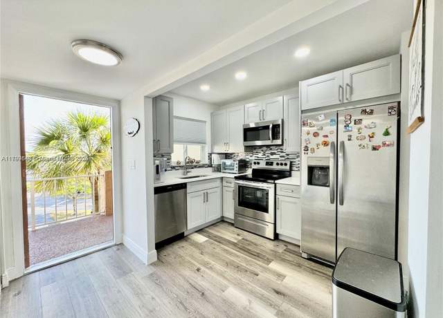 Property at 8305 Sunrise Lakes Blvd #302, Sunrise, FL 33322, 2 beds, 2 baths