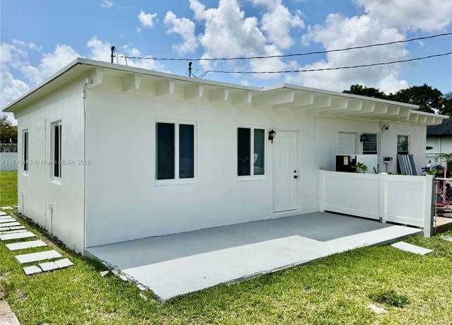 Property at 26700 SW 138th Ct, Homestead, FL 33032, 6 beds, 3 baths