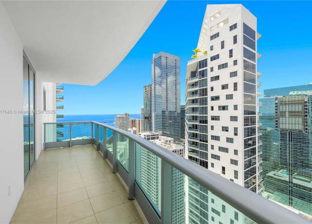 Property at 1331 Brickell Bay Dr #4001, Miami, FL 33131, 4 beds, 4.5 baths