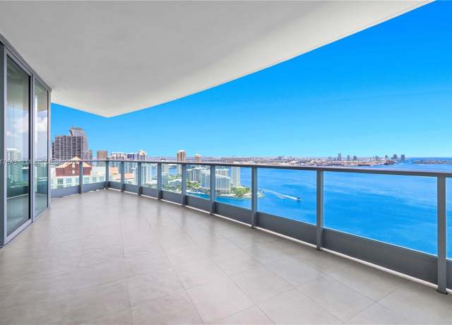Property at 1331 Brickell Bay Dr #4001, Miami, FL 33131, 4 beds, 4.5 baths