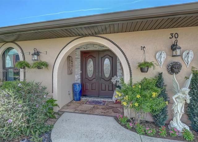 Property at 30 Bunker Ln, FL 33947, 3 beds, 2 baths
