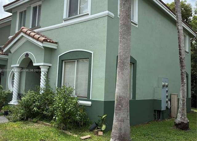 Property at 1549 SE 24th Ct #225, Homestead, FL 33035, 3 beds, 3 baths