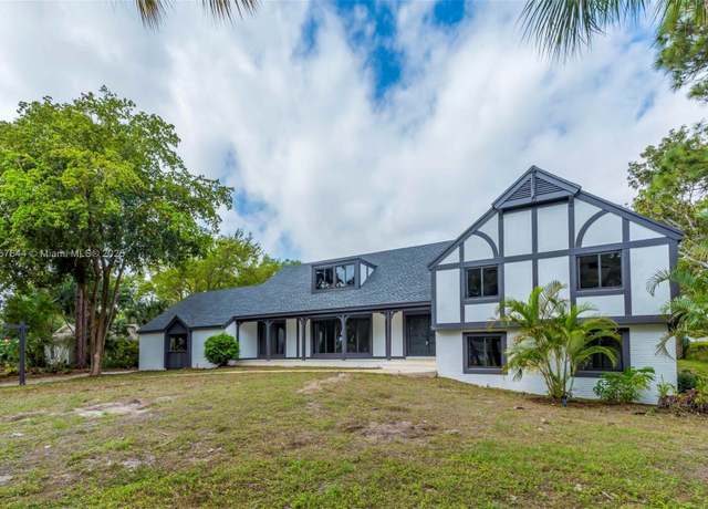 Property at 11143 Monet Woods Rd, Palm Beach Gardens, FL 33410, 4 beds, 3.5 baths