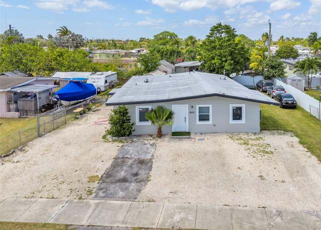 Property at 14521 SW 291st Rd, Homestead, FL 33033, 5 beds, 3 baths