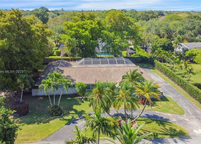 Property at 7700 SW 168th Ter, Palmetto Bay, FL 33157, 5 beds, 3 baths