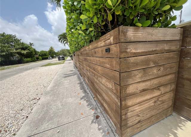 Property at 323 NW 105th St, Miami, FL 33150, 3 beds, 4 baths