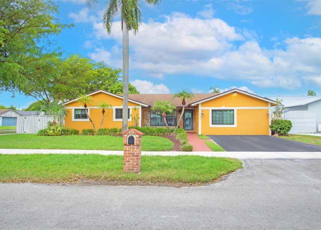 Property at 11040 SW 140th Ave, Miami, FL 33186, 4 beds, 2 baths