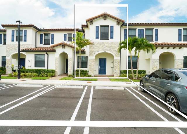 Property at 11870 SW 246th Ln, Homestead, FL 33032, 3 beds, 2.5 baths