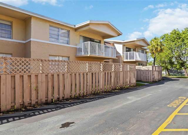 Property at 4140 NW 79th Ave Unit 1B, Doral, FL 33166, 2 beds, 2 baths